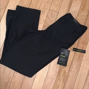 NIKE DRI-FIT CROP LEGGINGS! NWT!